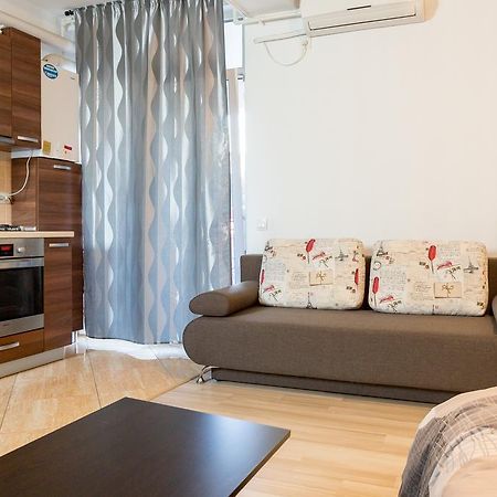 Garsoniere Dinu Apartment Bukares Bagian luar foto