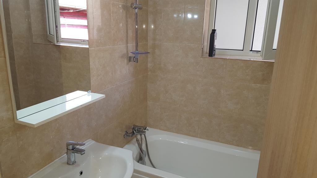 Garsoniere Dinu Apartment Bukares Bagian luar foto
