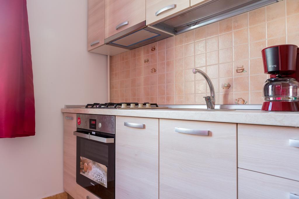Garsoniere Dinu Apartment Bukares Bagian luar foto